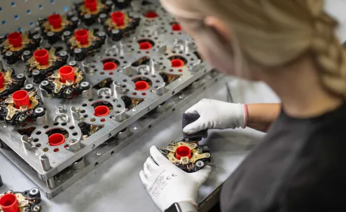 Kartáčové držáky pro různé typy elektrických strojů